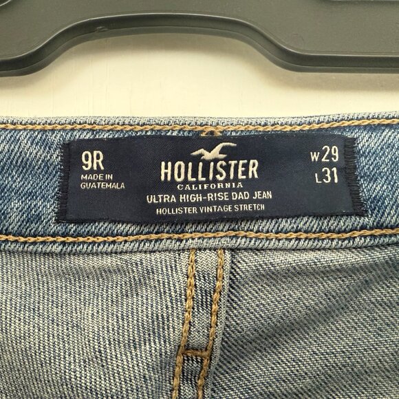 Hollister Medium Wash Ultra High-Rise Dad Jean Vintage Stretch - Picture 4 of 5